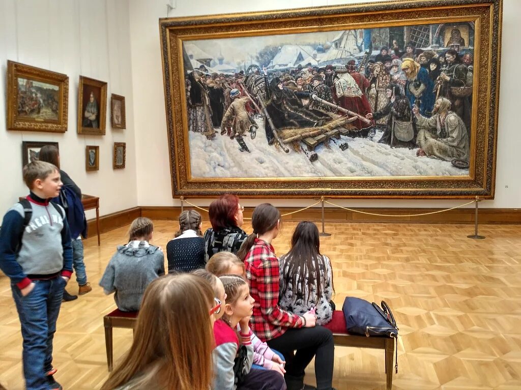 Посетил картинную галерею. Картинная галерея экскурсия. Музей живописи. Третьяковская картинная галерея. Русский музей третьяковская галерея.