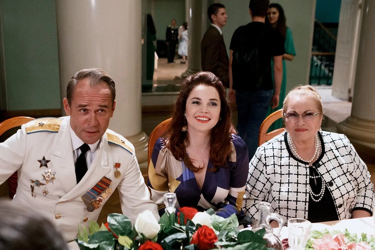 Невеста фильм 2017. Невеста комдива аверин. Джулия робертс сбежавшая невеста. Мёртвая невеста фильм ужасов 2017. Энн хэтэуэй война невест.