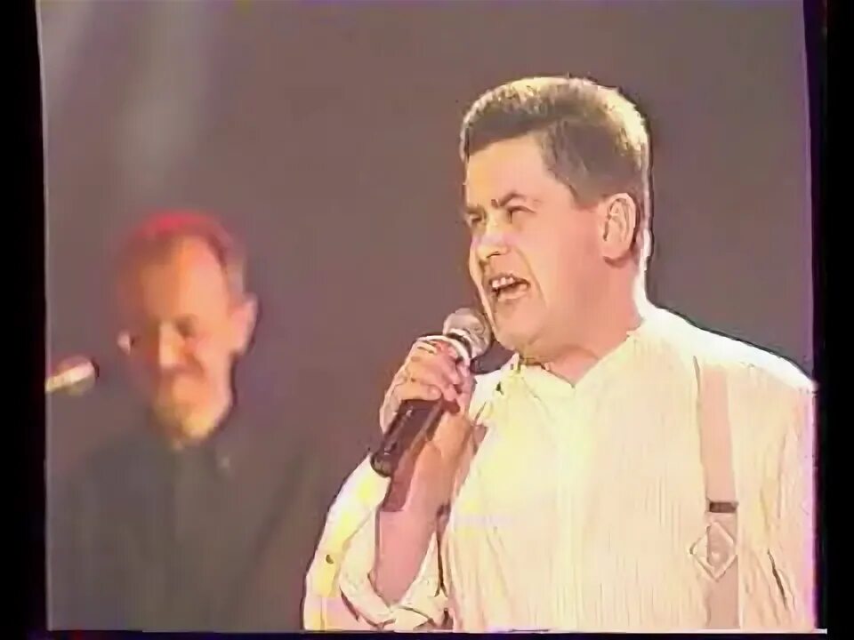 Любэ прорвемся. Любэ комбат концерт 1996. концерт группы любэ петербург пятый канал 90-е. группа любэ 1990-е. концерт группы &quot;любэ&quot;,фрагмент (петербург - пятый.