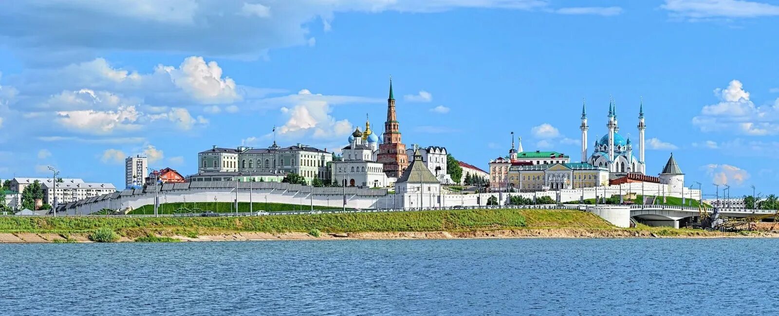 Казанский кремль билеты. Казань. татарстан природа достопримечательности. кремль с берега казанки. чебоксары.