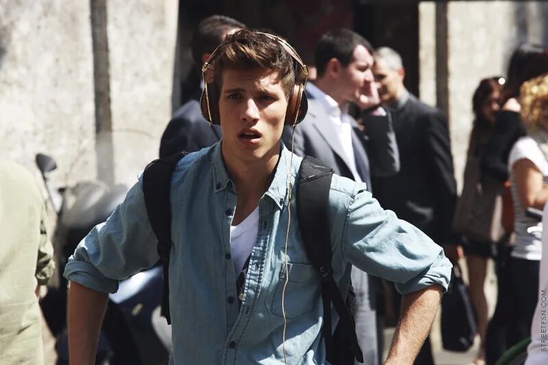 Стильные подростки. Группа beastie boys сейчас. Мальчишка хулиган. Ягодицы мальчишки 9 лет. Мальчик хулиган.