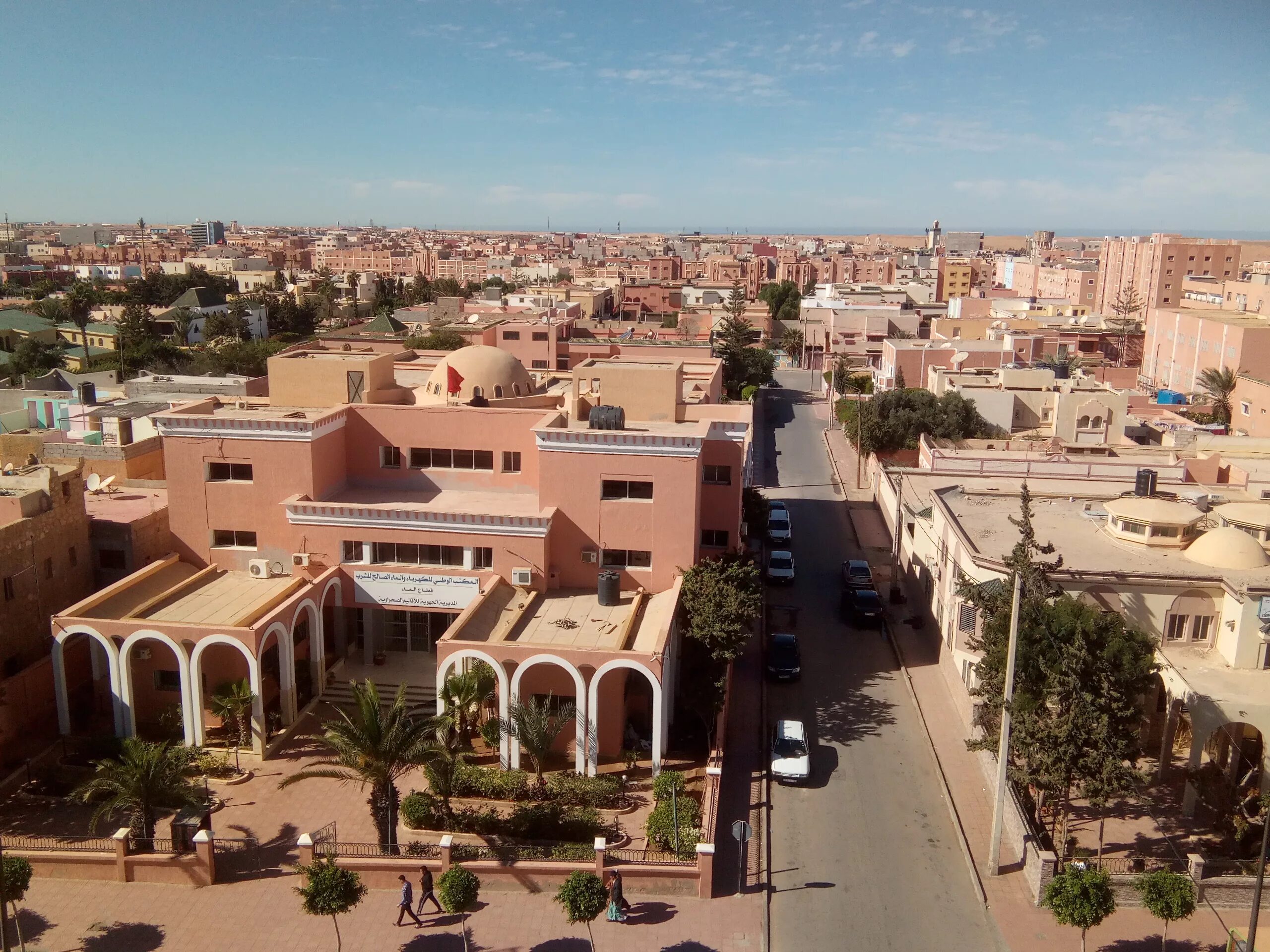 Страны западной сахары. Западная сахара столица Эль Аюн. Эль Аюн Марокко. Эль Аюн достопримечательности. Эль-Аюн столица Африки.