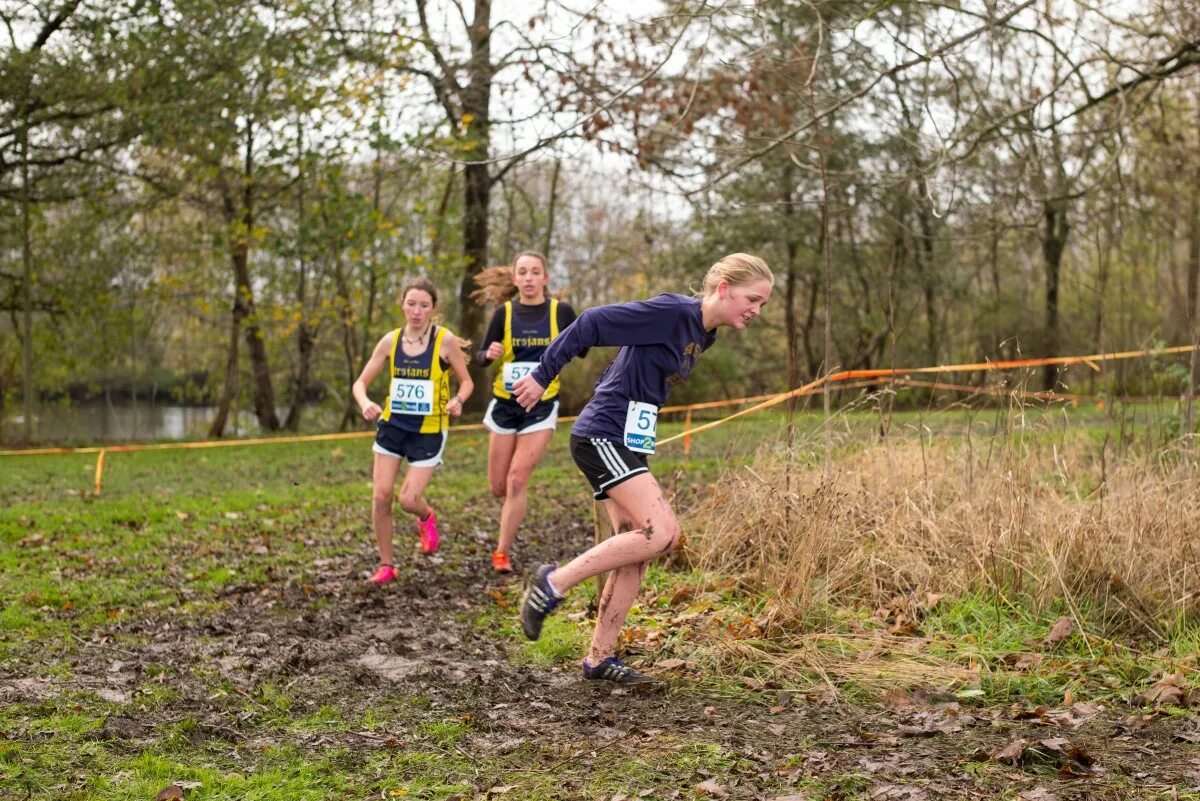 Бег по пересеченной местности игра на андроид. Cross Country Running stock pictures. Кроссовый бег дети картинки.