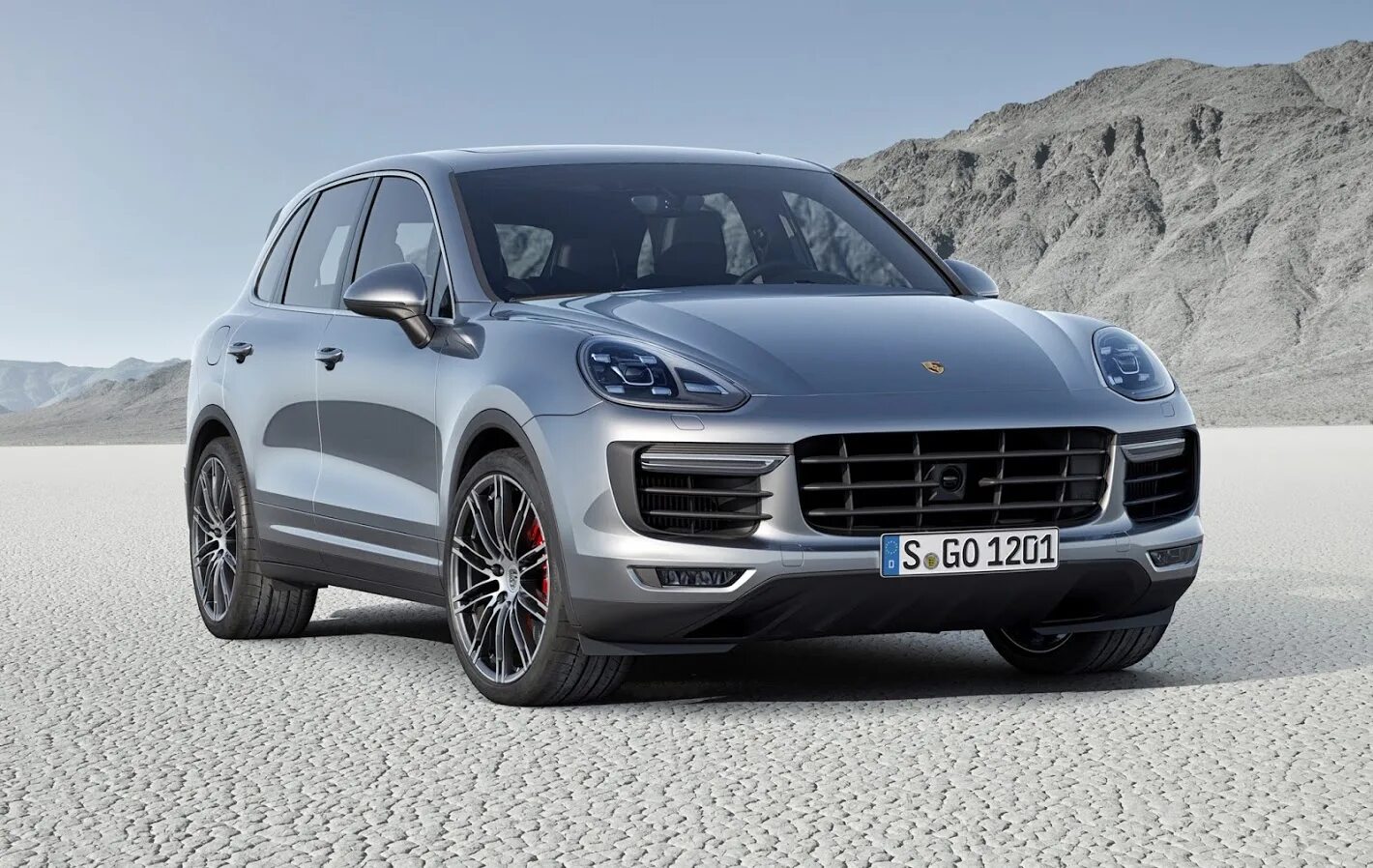 Купить кайен новый. Порше Кайен 2015. Porsche Cayenne Turbo 2015. Порше Кайен 2014. Порше Кайен 2018.