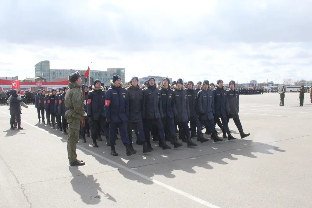 Парад в хабаровске. Парад Победы 2022 Хабаровск. Парад Победы Хабаровск 2021. Подготовка к параду Победы Хабаровск. Парад МЧС Хабаровск 2021.