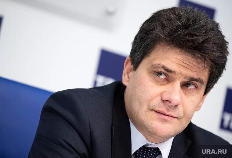 Высокинский мэр екатеринбурга. Мэр екатеринбурга 2013. Александр геннадьевич высокинский. Мер екатеринбурге сейчас. Высокинский александр геннадьевич должность.