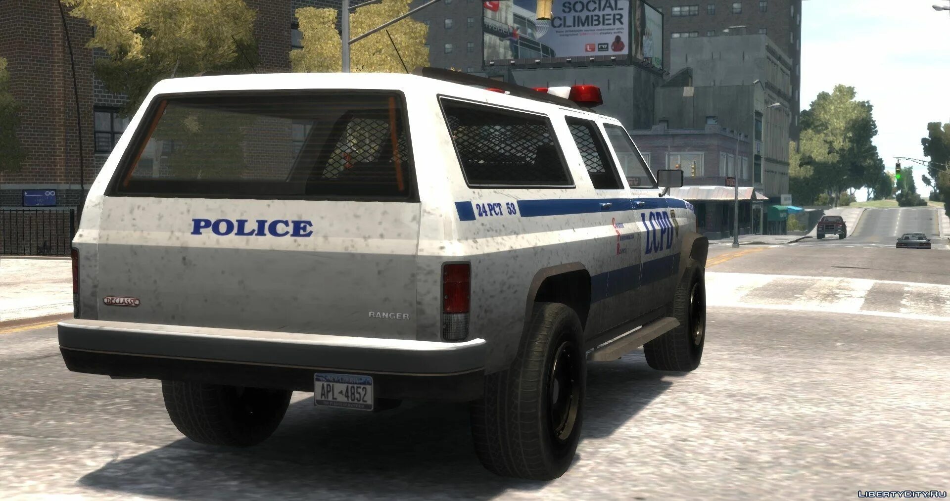 Police Ranger ГТА 4. Полицейский джип GTA 4. ГТА 4 полиция машины. GTA 4 полиция. Полицейские машины в гта 4