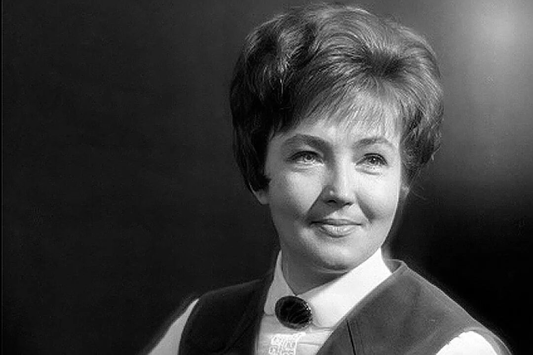 Диктор 30. Светлана алексеевна жильцова. светлана жильцова диктор. светлана жильцова квн. светлана алексеевна жильцова дикторы ссср.