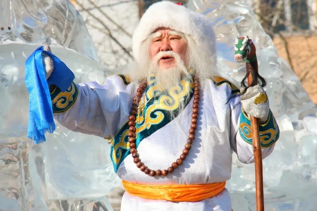 Сагаан убгэн бурятский дед мороз. Белые в бурятии. Новый год в бурятии. С праздником сагаалган. Сагаалган байкал-daily.