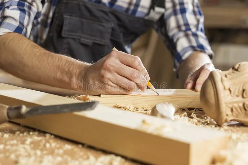 Плотничество. Столяр-плотник со стамеской. Столяр плотник рисунок. The Carpenter. Фоны презентаций Столяр резьба.