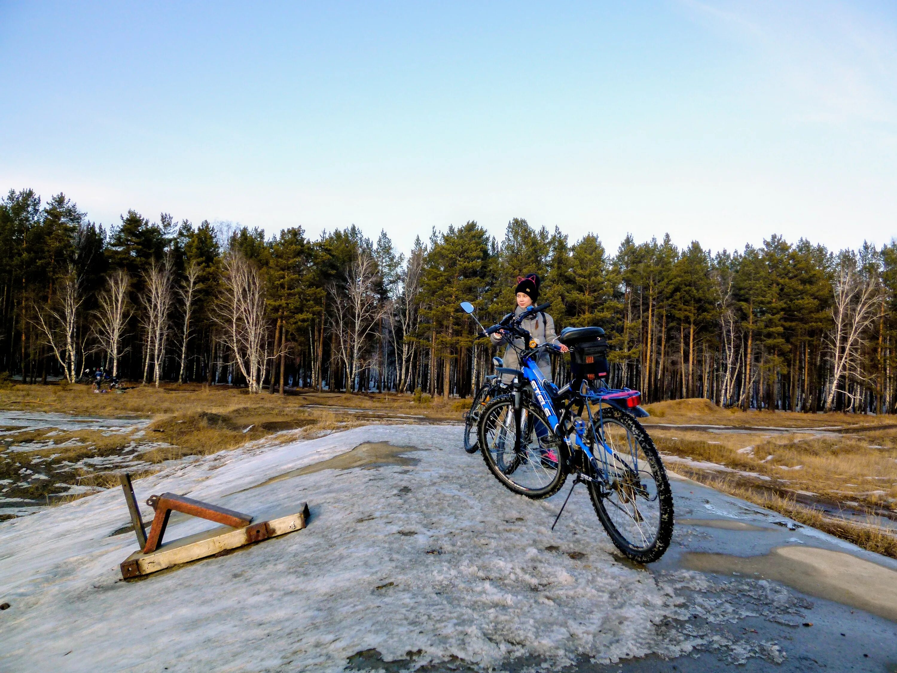 мотодром красноярск. мотодром владивосток. крытый картинг-центр илим racing, братск. чамп стант. гонки на мотоциклах по мотодрому.