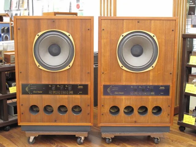 Tannoy super Gold Monitor 15. Tannoy super Red Monitor 10b. Tannoy Monitor Gold 12. Tannoy Monitor Gold 10.