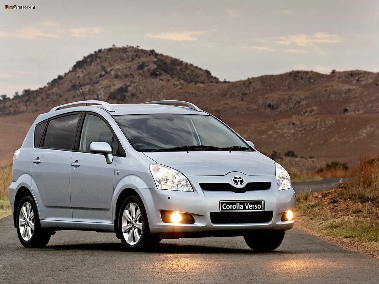 Тойота corolla verso. Автомобиль тойота королла версо. Toyota corolla verso 2004. Тойота corolla verso. Toyota corolla verso.