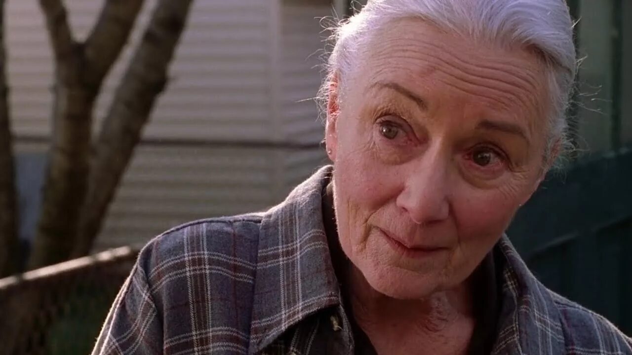 Тетя мэй сэм рэйми. Игра мисс ти злая училка. Сыграем тетя. Сыграем тетя. Игра тетя.