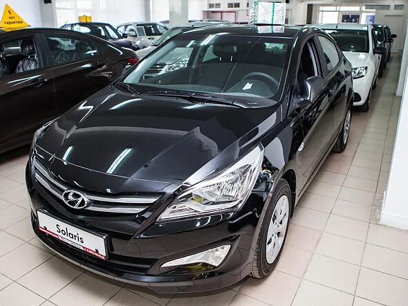 Хенд Солярис 2015 черный. Хендай Солярис 2015 черный. Hyundai Solaris 2015 черный. Солярис 2015 1.6 автомат. Купить солярис 2015г