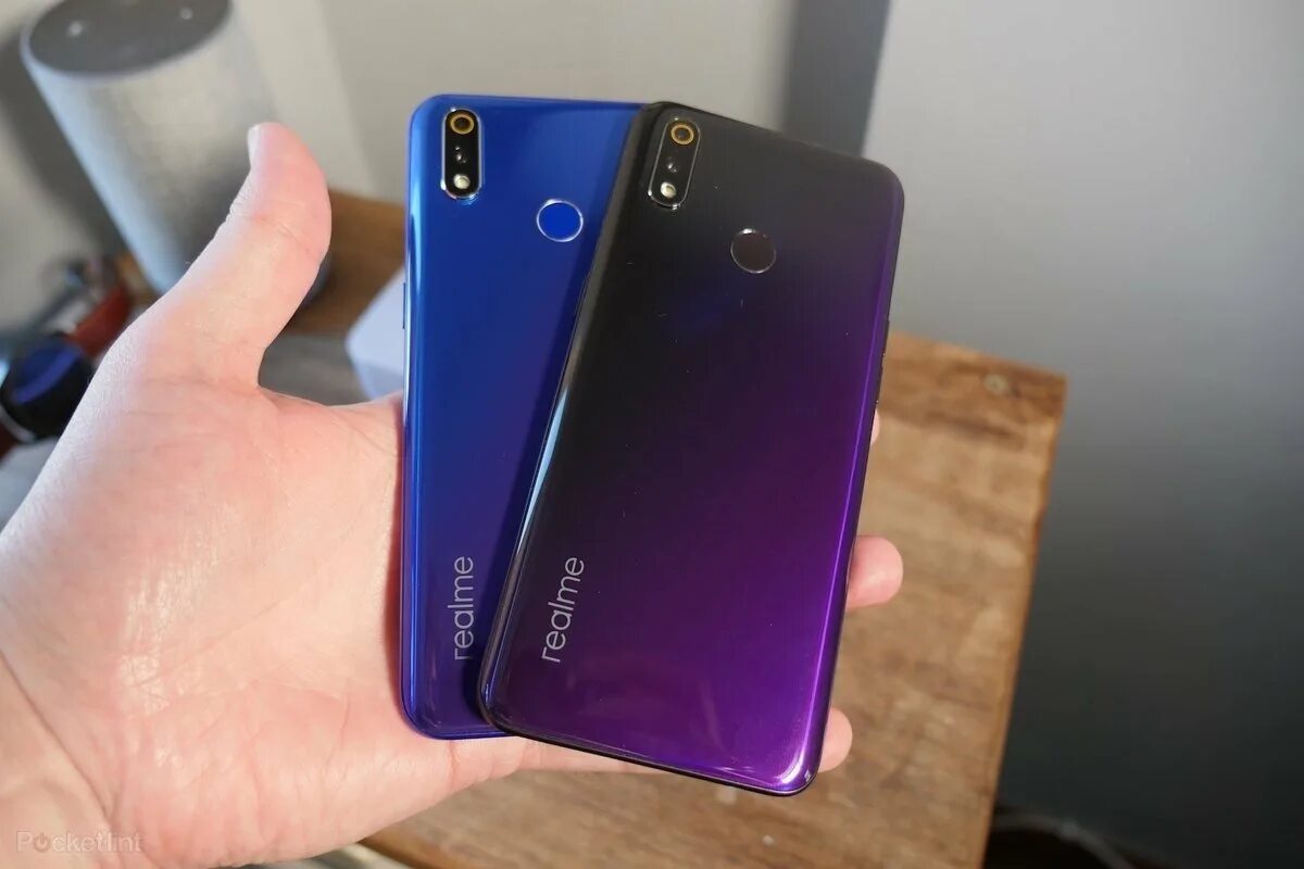 Oppo realme pro. Oppo Realme c2. Realme 3 Pro. Realme 8 фиолетовый. РЕАЛМИ 5 фиолетовый.