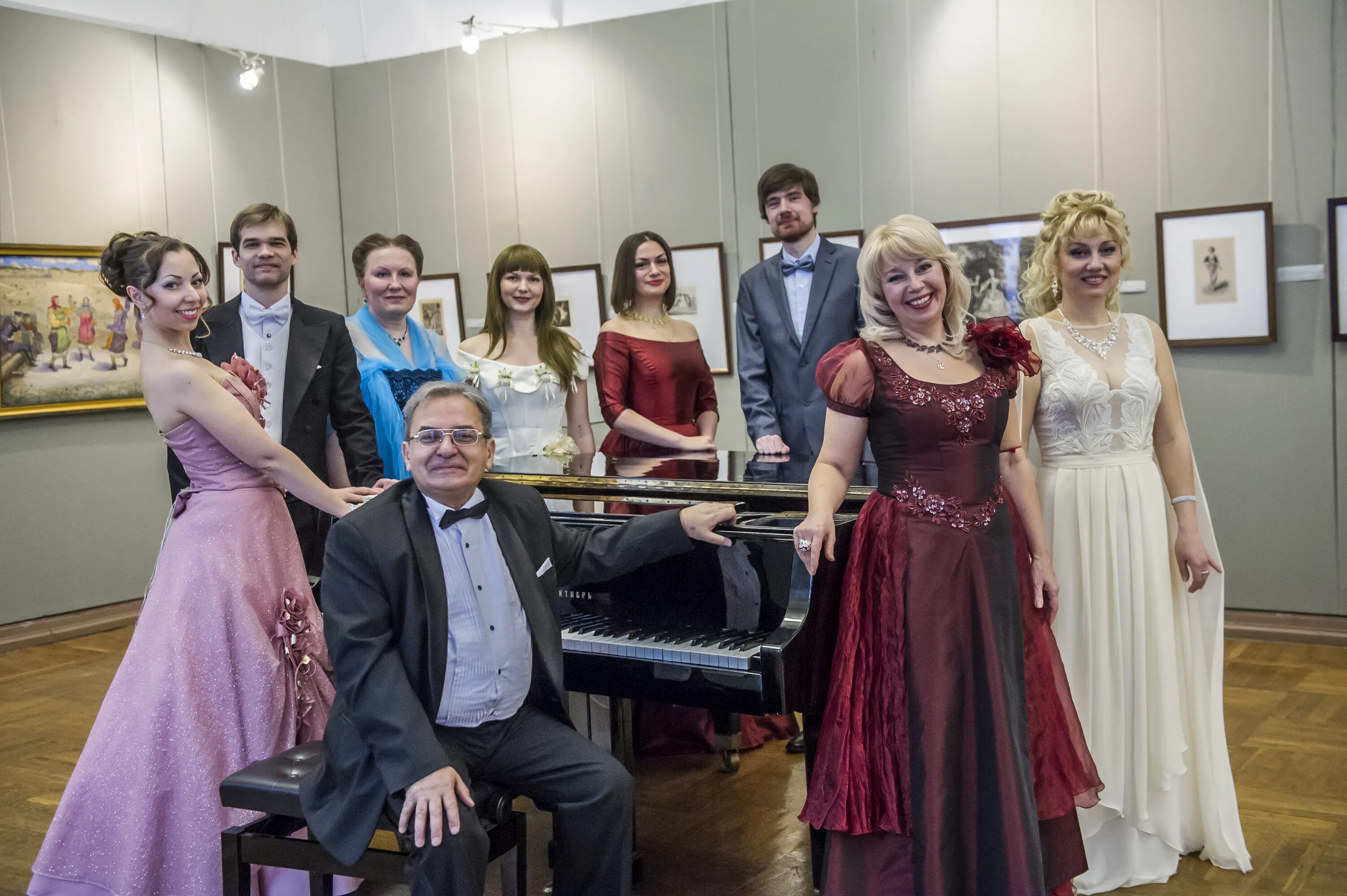 Театральная рязань. Рязанский музыкальный театр сайт. Рязанский музыкальный театр сайт. Музыкальный театр рязань труппа. Музыкальный театр рязань зал.