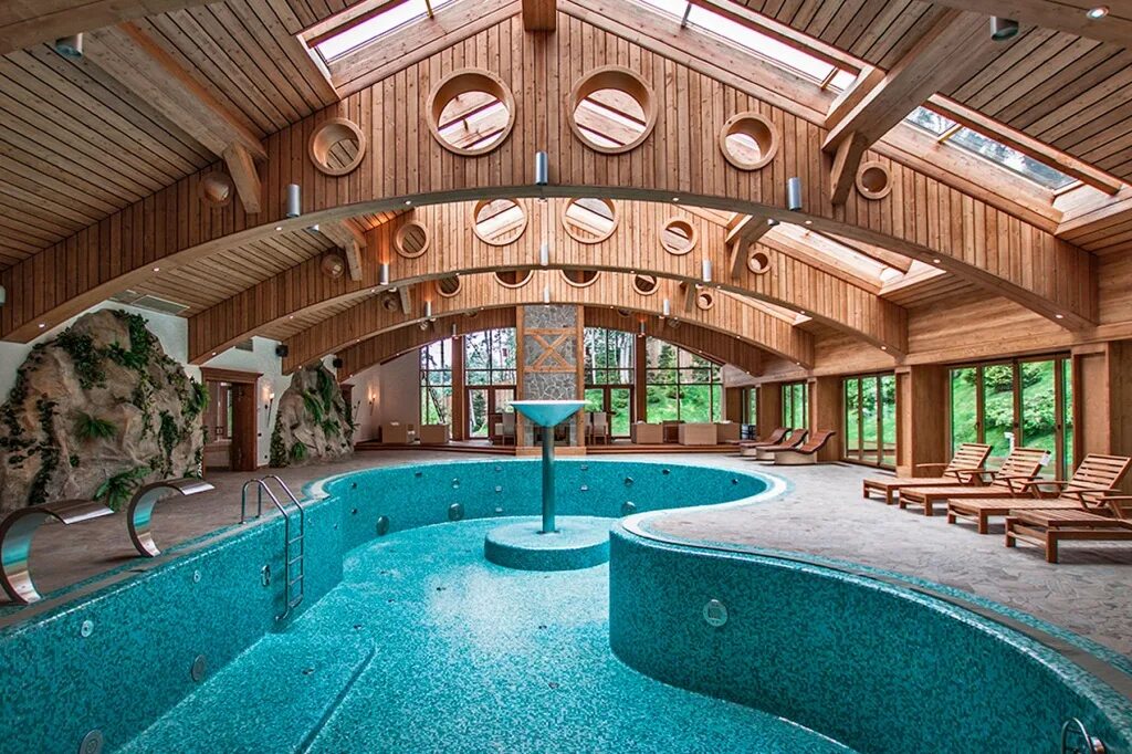 деревянная баня с бассейном. банный комплекс аннино, посёлок аннино. баня с бассейном. большая парилка. баня с бассейном.