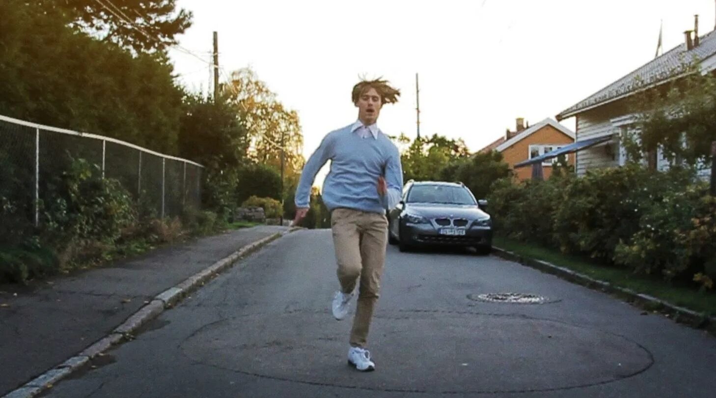 Run running away with me. Kollektivet. give me compliments kollektivet. i&#039;m running. i am running.