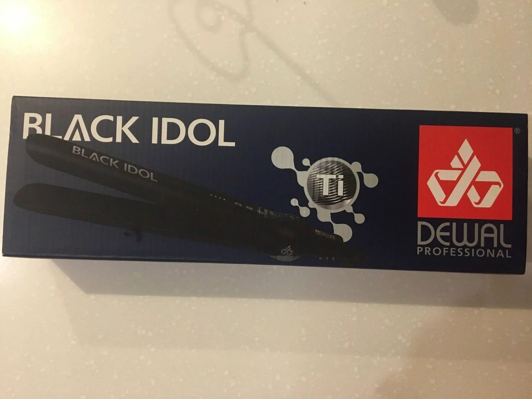 Black idol. Black idol. Плойка для волос dewal black idol с терморегулятором, 44 вт, 19 мм. Утюжок диваль блэк идл. Это корейский айдол black spying.