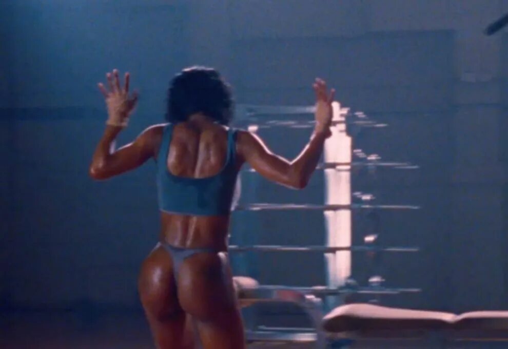 Клип девушки в зале. Мария черепанова тверк. Клип девушки в зале. Девушка и фитнес. Teyana taylor kanye west.