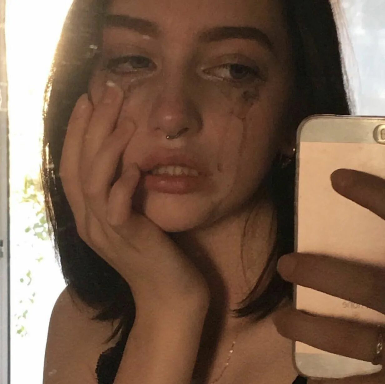 Валя карнавал грустная. Пейтон грустный. Плачущая девочка из тик тока. Юля гаврилина тик ток. Заплаканные глаза девушки.