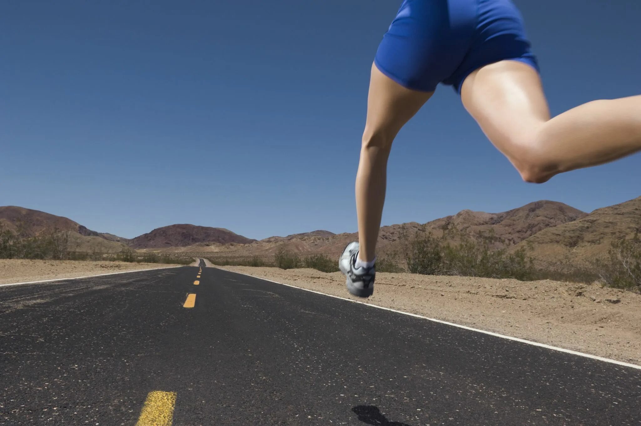 To run something. On running. фото itrun. speed walking sports. can runner.