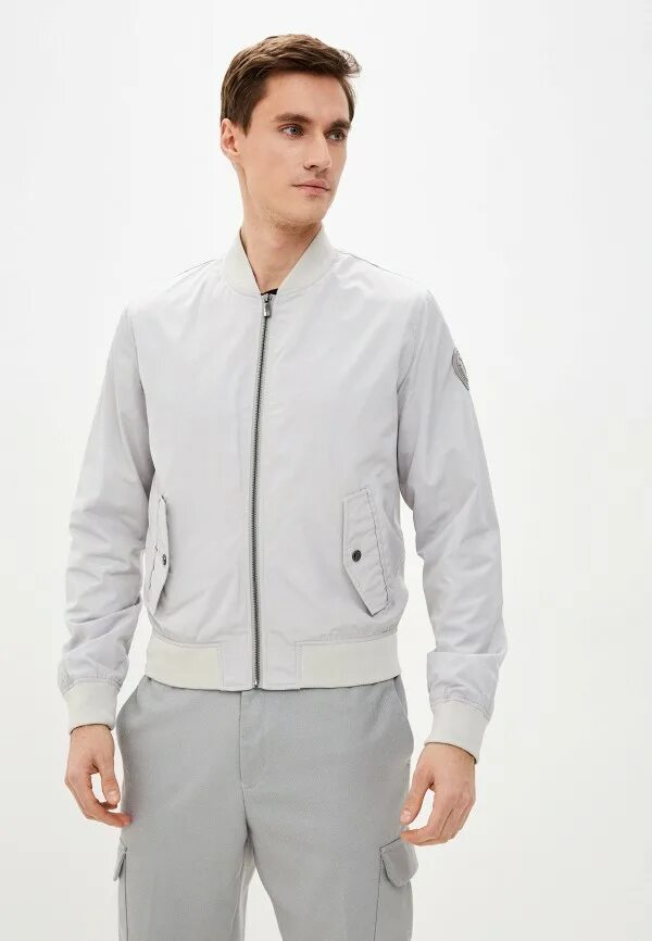 Trussardi одежда. Ветровка труссарди мужская. ветровка trussardi jeans мужская. строгая куртка кальвин.