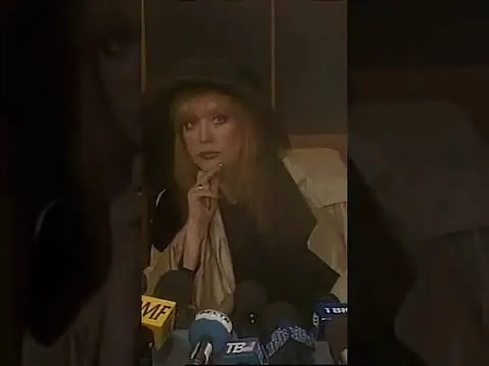 Пугачева попросила прощения. Пугачева умоляет.