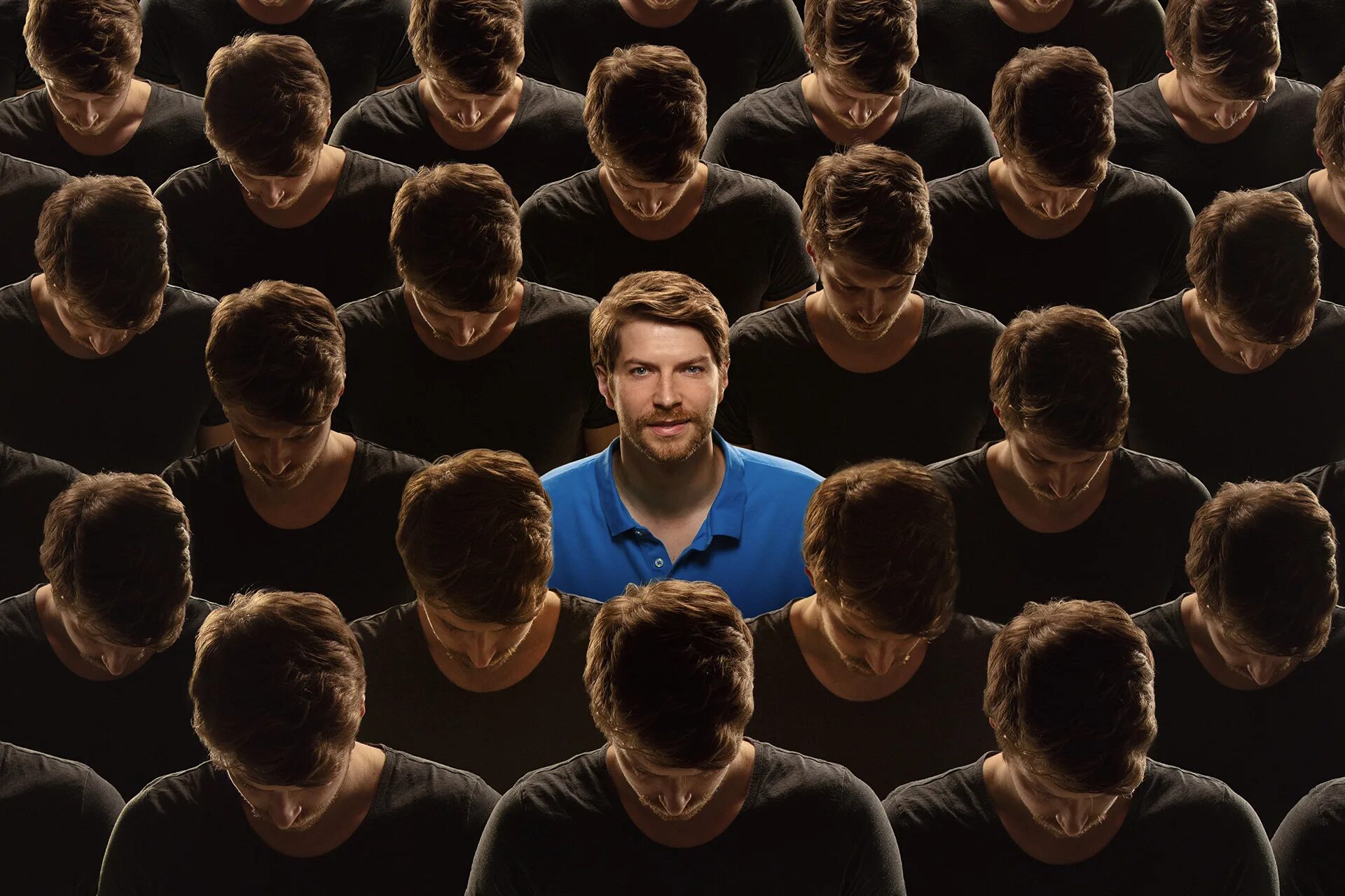 близнецы взрослые. эмоции. близнецы питер зелевски. все мы разные. мы разные.