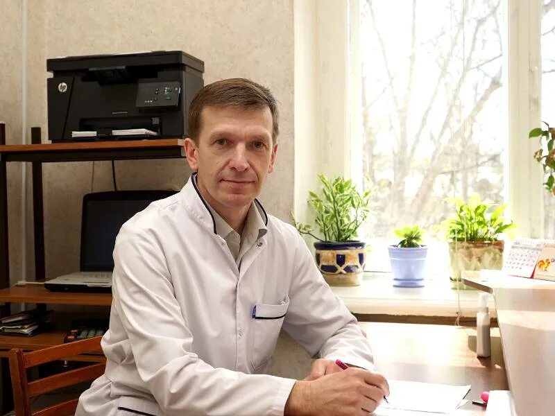 Прием врача североуральск. Хохряков североуральск. городская больница североуральск. поликлиника североуральск.