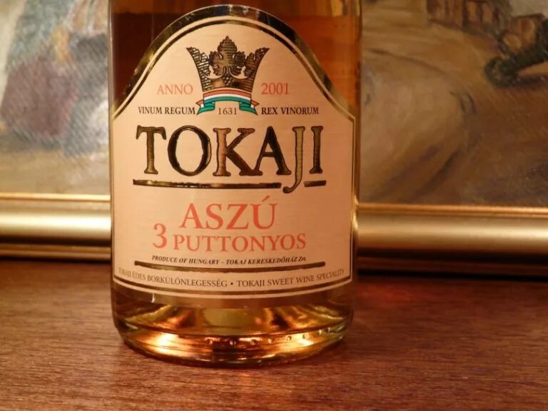 Венгерское вино Токай. Токайское вино Венгрия. Вино Венгрия Tokaji АСУ. Вино Токай Венгрия.