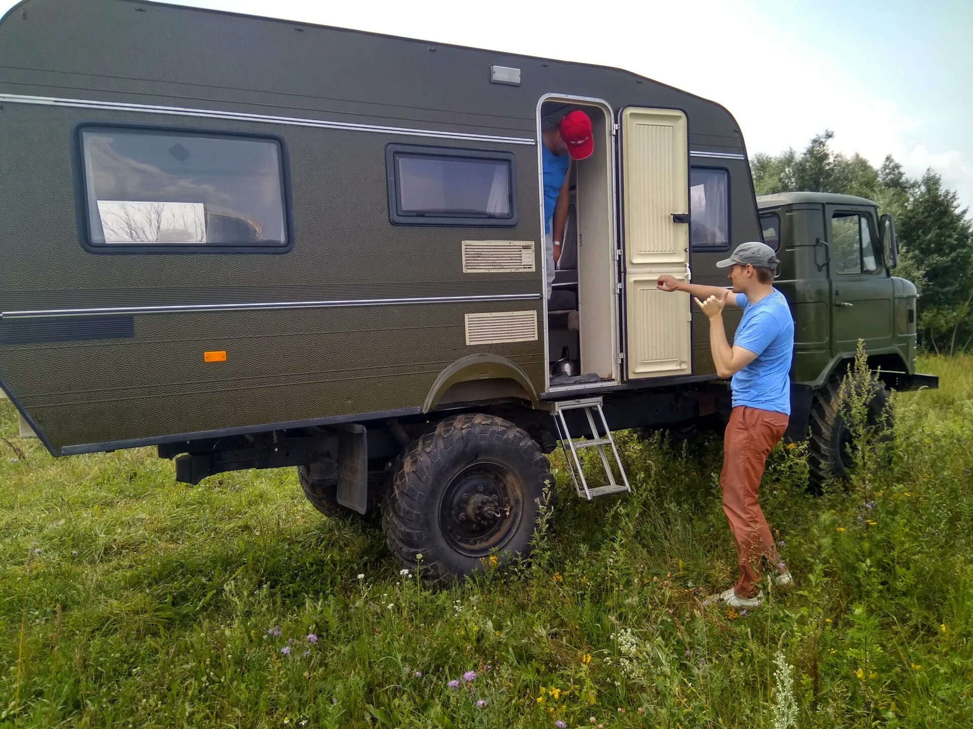 Автодом 66. ГАЗ 66 автодом. Автодом Шишига ГАЗ 66. ГАЗ 66 кемпер автодом. ГАЗ 66 кунг автодом.