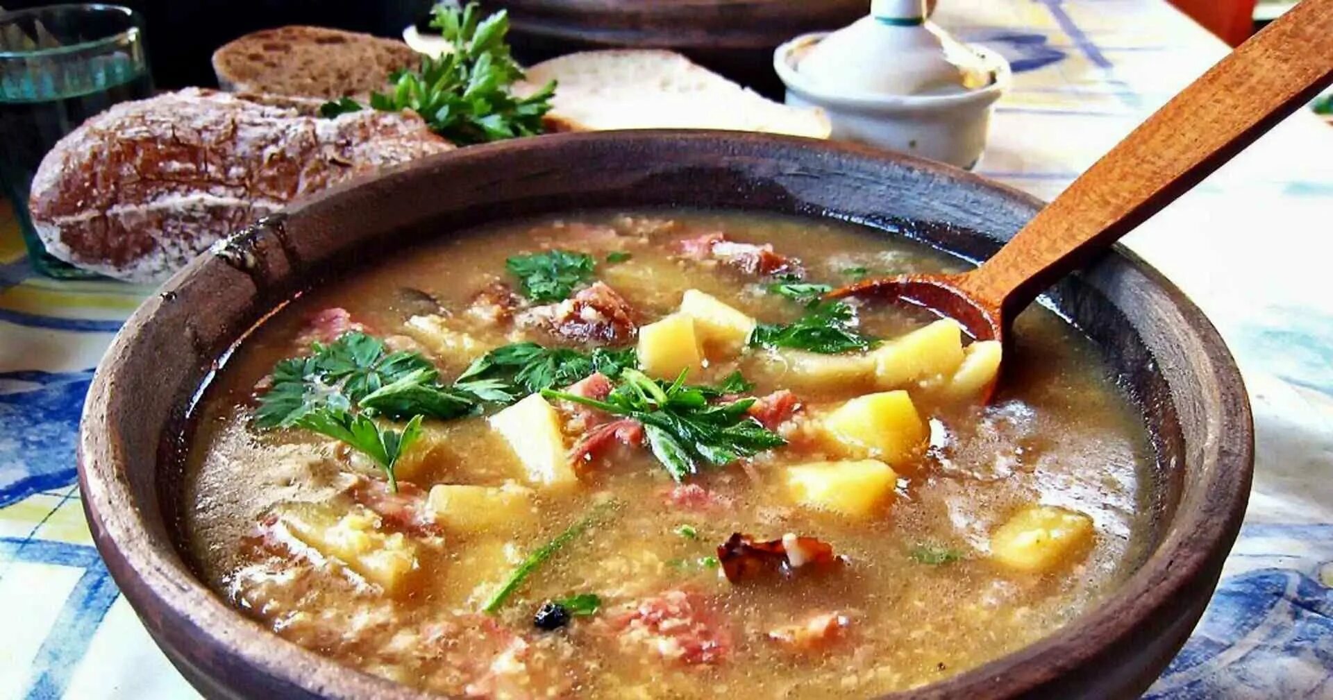 Суп с пшеном на свином бульоне. Суп пшенный кулеш. кулеш казацкий. кулеш — похлёбка. казацкий кулеш с пшенкой.