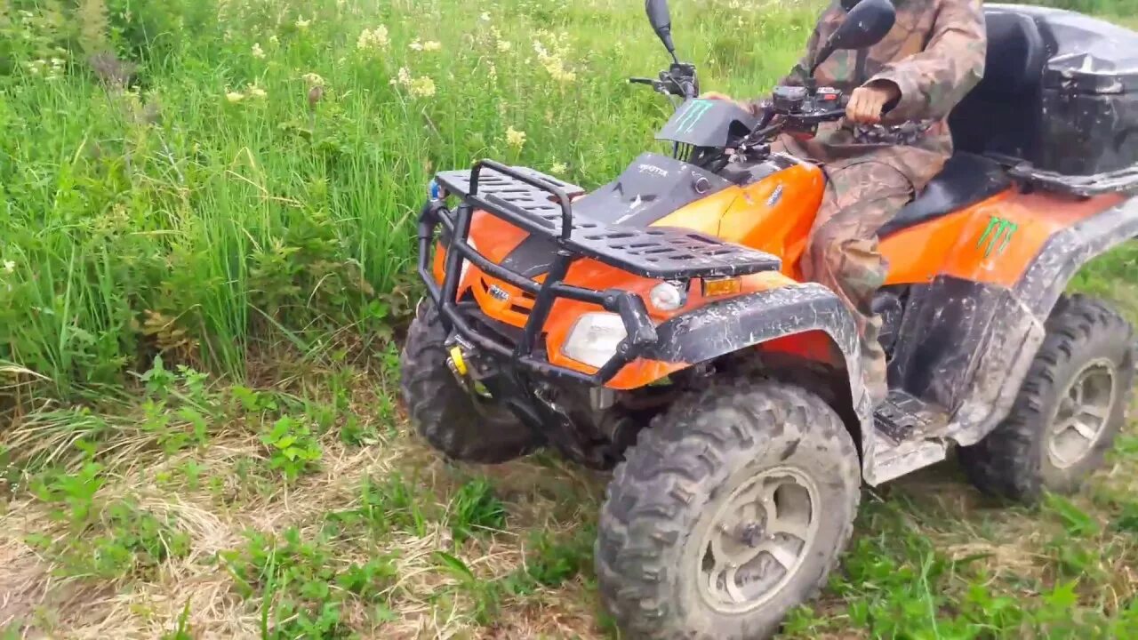 Покатушки в финляндии на тракторе. Квадрик 500gt по бездорожью. Стелс покатушки. Стелс леопард 650. Покатушки на квадрике 125 кубов.