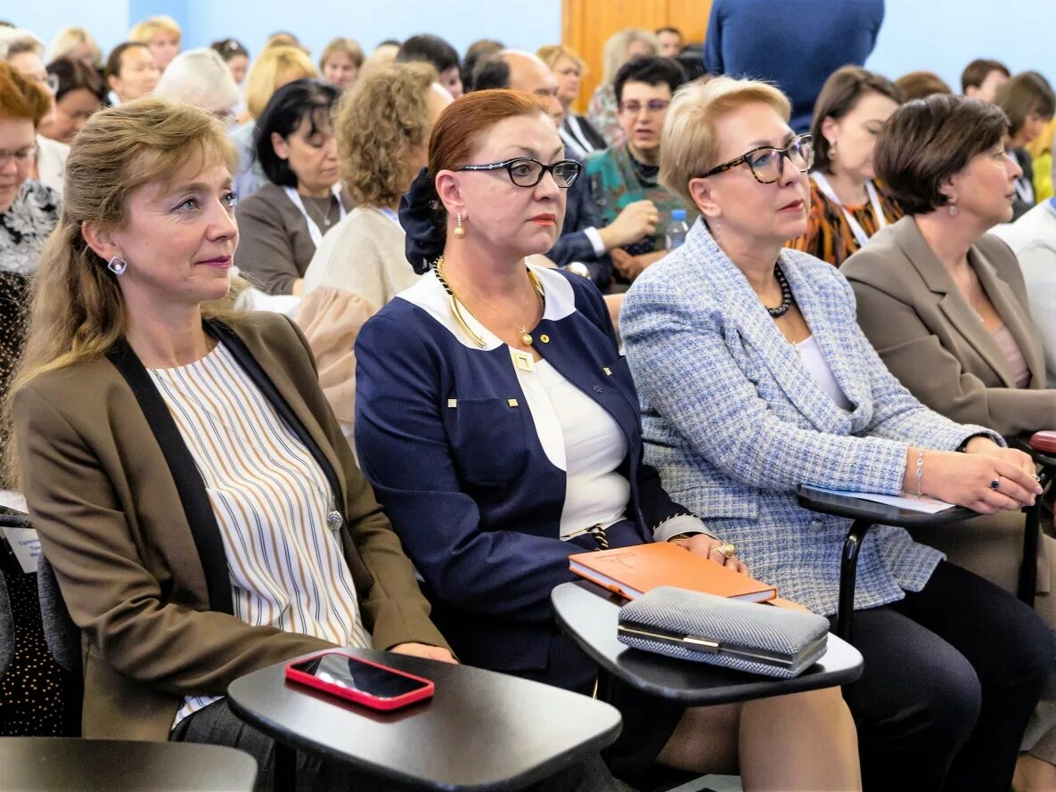 Комитет по образованию спб каникулы. Петербурга команда управленцев. Образование Санкт-Петербурга. Питерская школа. Комитет образования Питер.