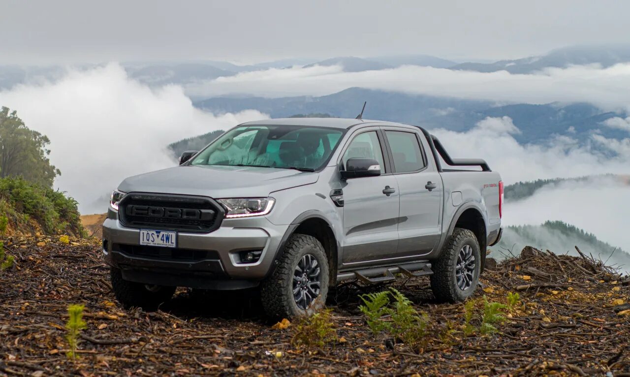 Макс 4 лета. Ford Ranger 2022. Ford Ranger Raptor 2021. Ford Ranger Raptor 2022. Ford Ranger Raptor 2022 4x4.