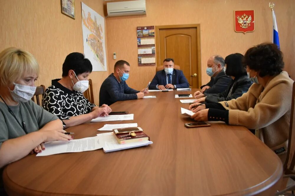 Сайт джанкойского районного суда республики. Джанкой горсовет. Джанкойская городская администрация. Администрация Джанкойского района РК. Заседание общественных советов в Донецке.