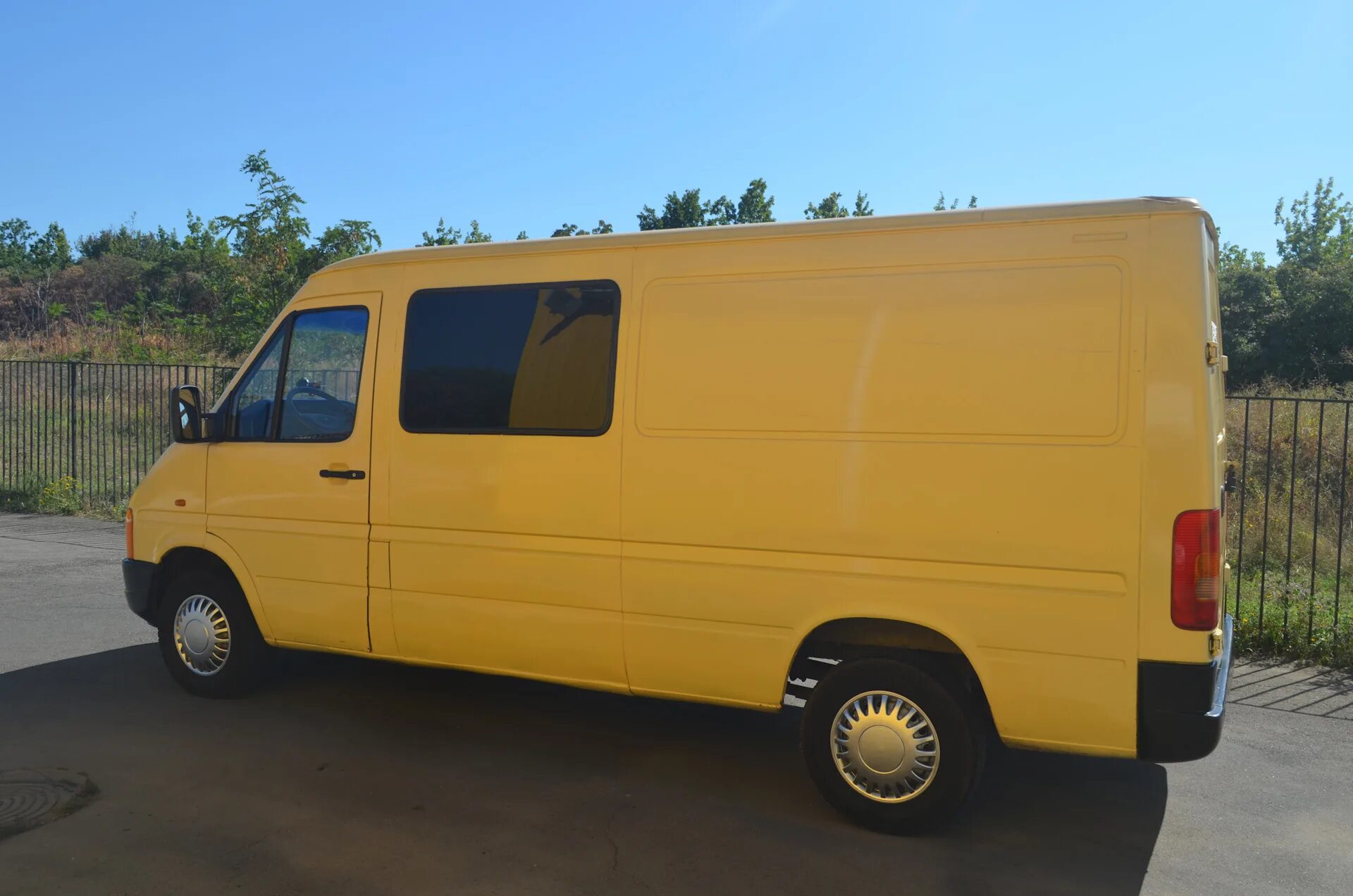 Купить фольксваген 35. VW lt 35. Volkswagen lt35/46. Lt35 Volkswagen Грузопассажирский. Фольксваген ЛТ 2.