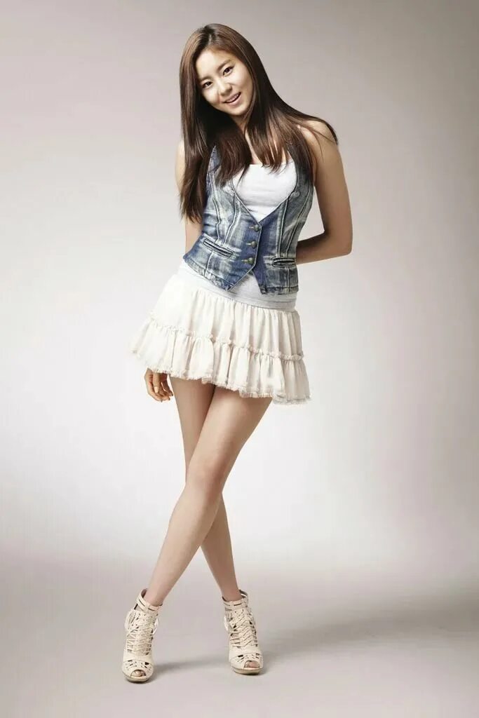 Какой рост у юны. Kim yoo jin. uee из after school. юи из after school. ким ю чжин полный рост.