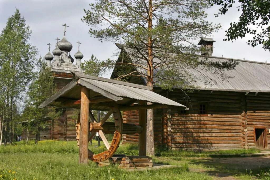 Заповедник малые корелы. Музей деревянного зодчества малые Корелы. Малые Карелы Архангельск музей. Малые Корелы Архангельский музей деревянного зодчества. Музей деревянного зодчества Архангельская область.