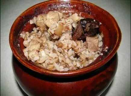 Мясо в горшочках с черносливом
