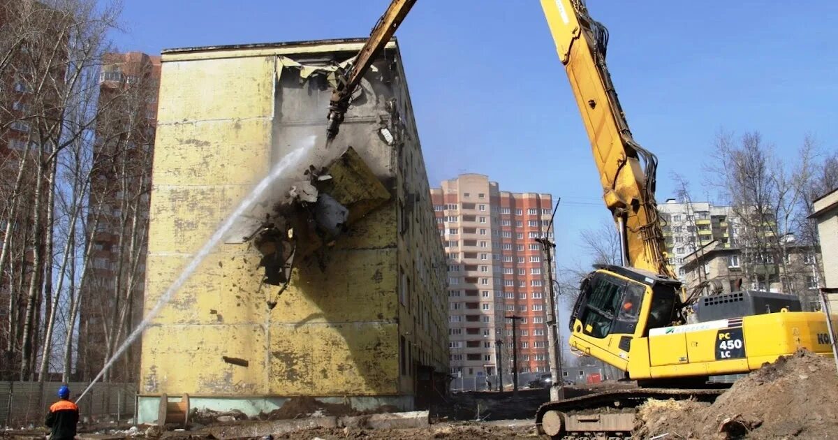 Мдс снос. Демонтаж зданий. снос здания. снос высотных зданий. машина с шаром для разрушения зданий.