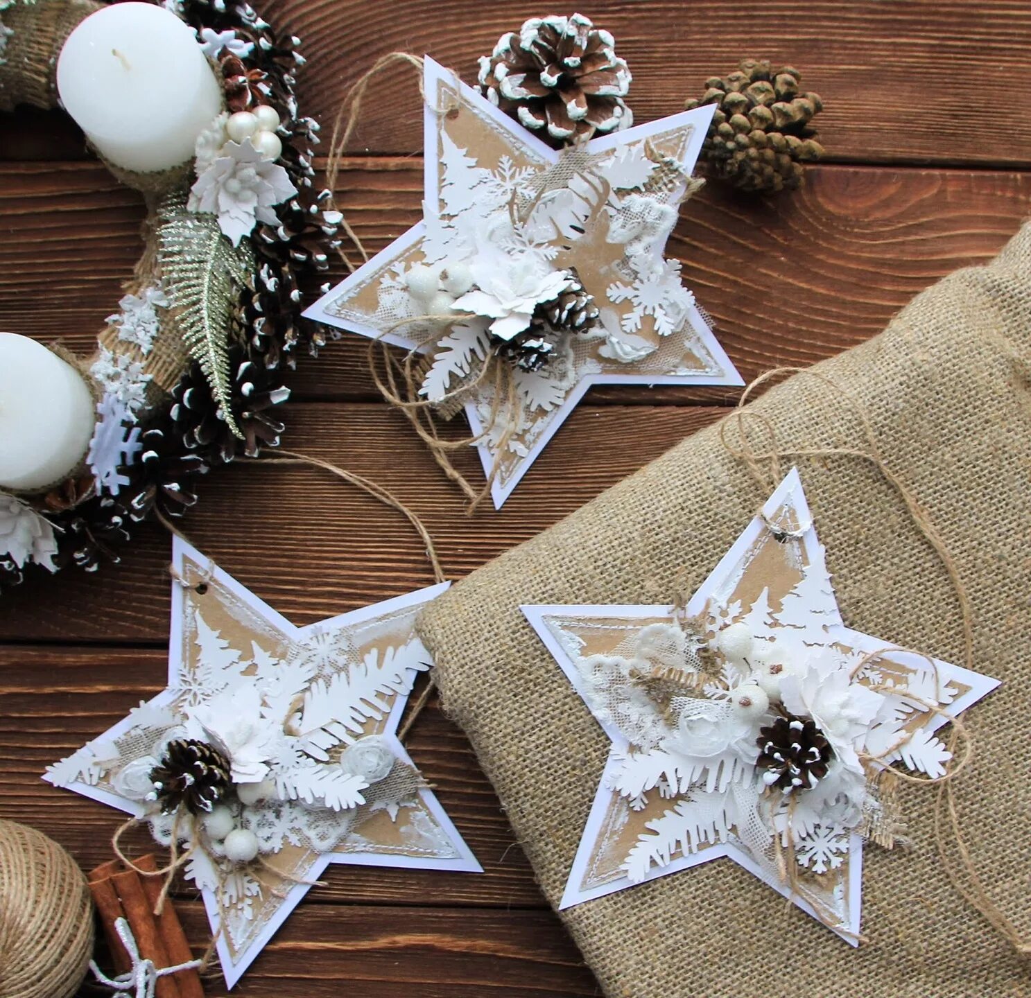 украшение елки из картона. новогодние украшения из картона. идеи из картона на новый год. поделка олень. идеи из картона на новый год.