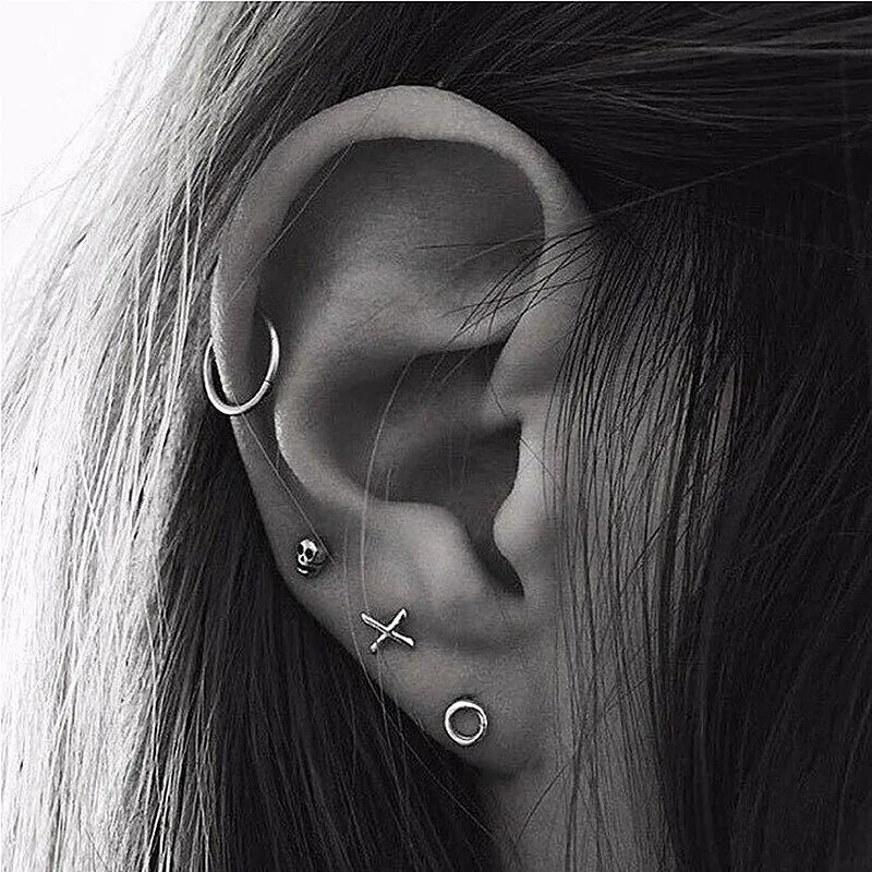 Пирсинг уха хеликс широкая серьга. Прокол хеликс серьги. “трагус/козелок”, “хеликс”, “форвард хеликс”, “флэт”,. Сережка для пирсинга уха хрящ. Прокол хряща хеликс серьги.