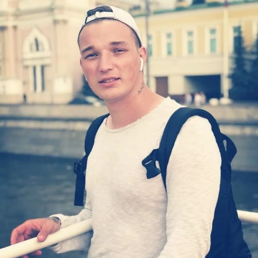 Билл бот. Блоггер билл.