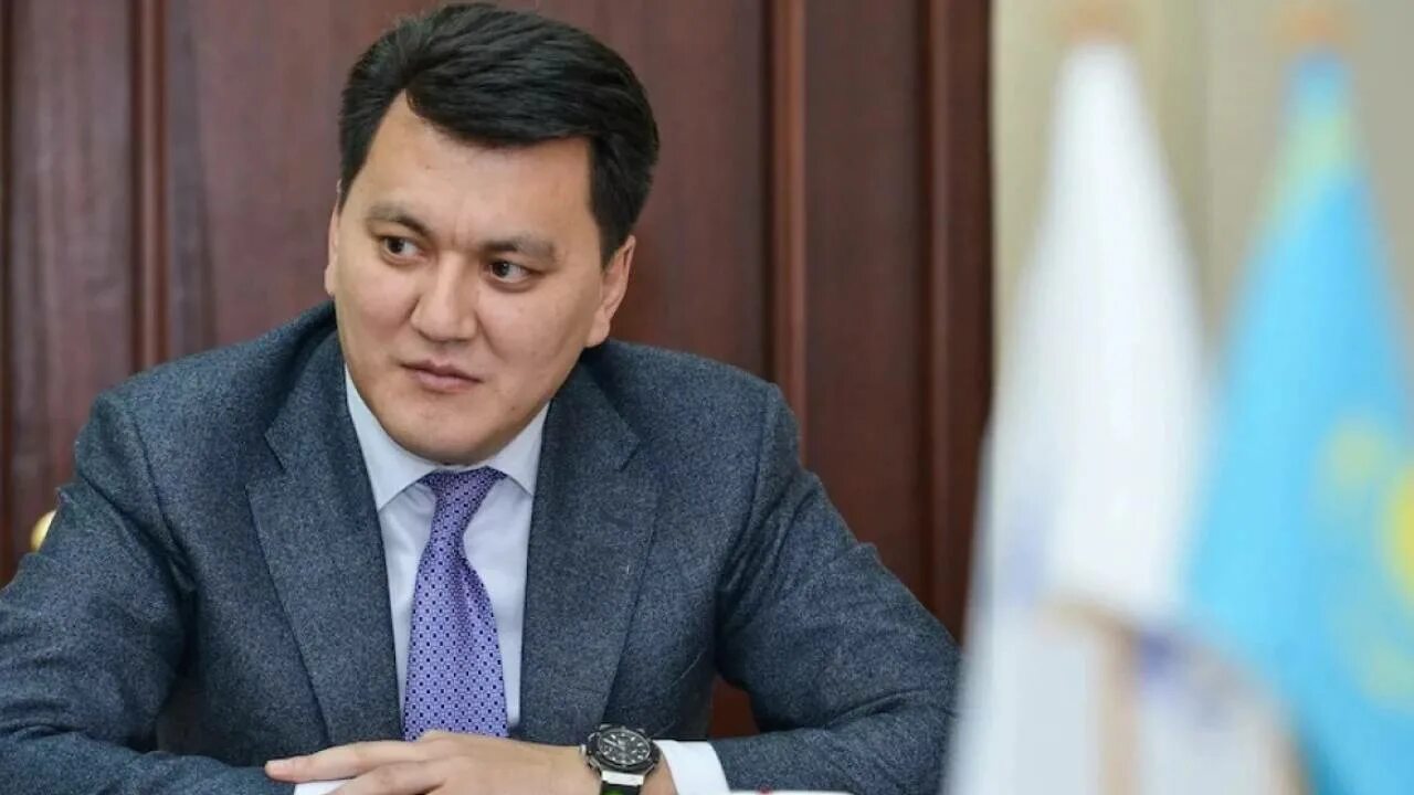 Секретарь рк. Стипендия президента. Ерлан карин. Госсекретарь казахстана. Секретарь рк.