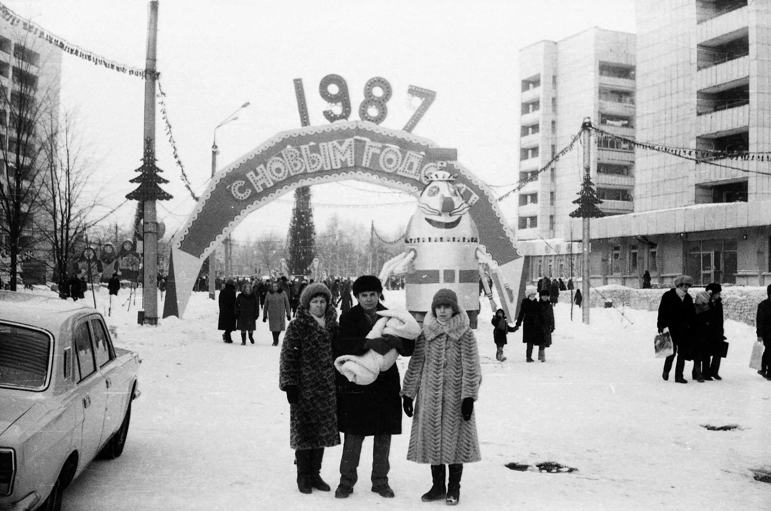 Новый год 1987. Самара парк металлургов в 90х. металлург в самаре 90 х. самара елки на металлурге в 90. парк металлургов самара в 90 годы.