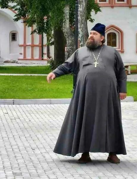 Жирный священник. Толстые священники. Поп священник. Поп в рясе