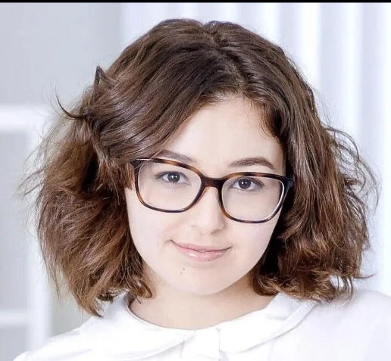 Leana lovings переводом. Леана лонгвис. Leana lovings переводом. Лена ловингс. Леона ловингс.